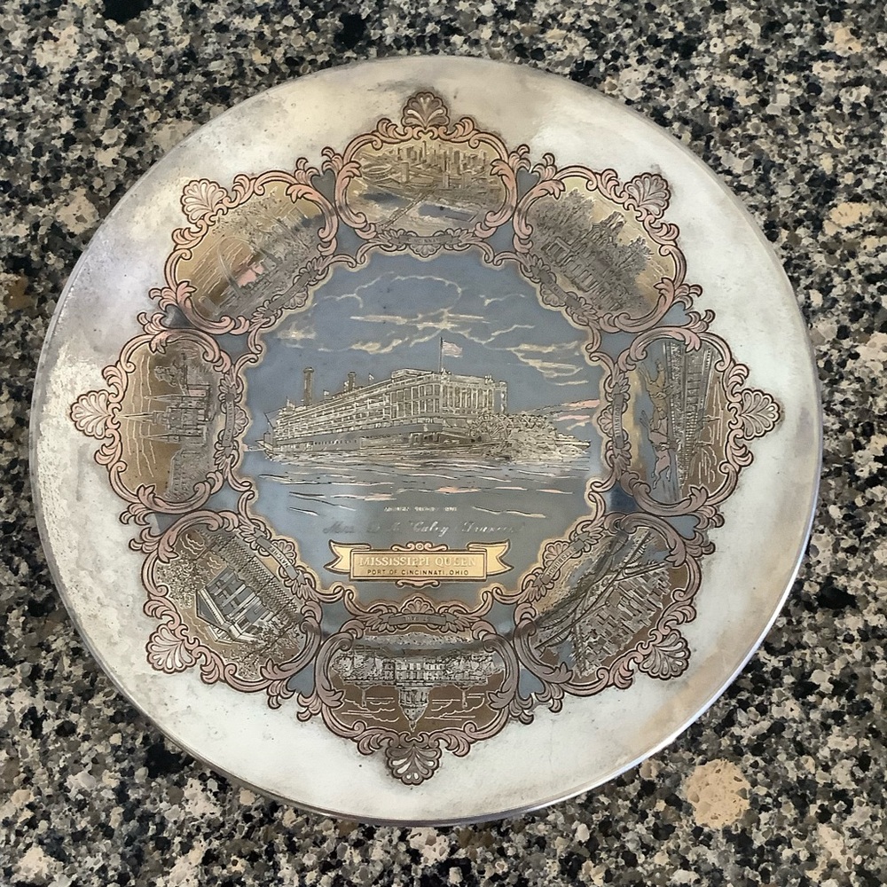 Reed & Barton Mississippi Queen Maiden Voyage Commemorative 1976 Plate